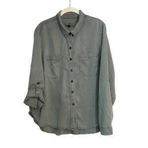 Universal Thread Button Down. Olive Green. Women’s XXL